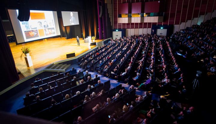 Великий конференц зал - MECC Maastricht
